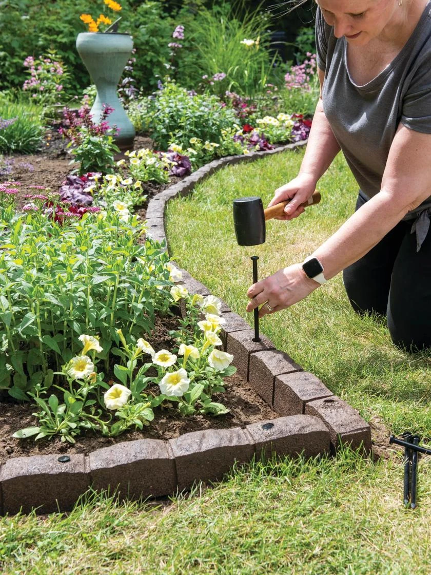 Roman Stone Recycled Rubber Landscape Edging, 4' 5 Roman Stone Recycled Rubber Landscape Edging, 4' - Image 3